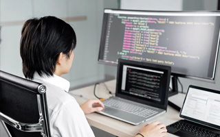 衡阳 ,php声明和调用变量的符号是什么？